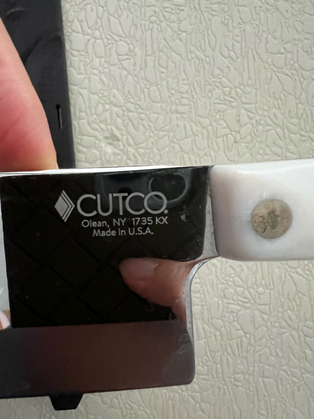 White Cutco Vegetable Knife #1735 with the original sleeve - Picture 3 of 5
